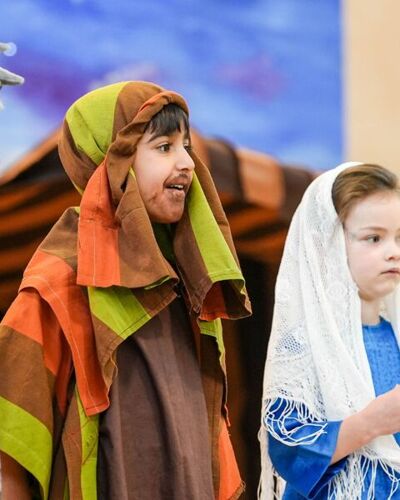 Stroud EY Nativity 2022 DTB 229